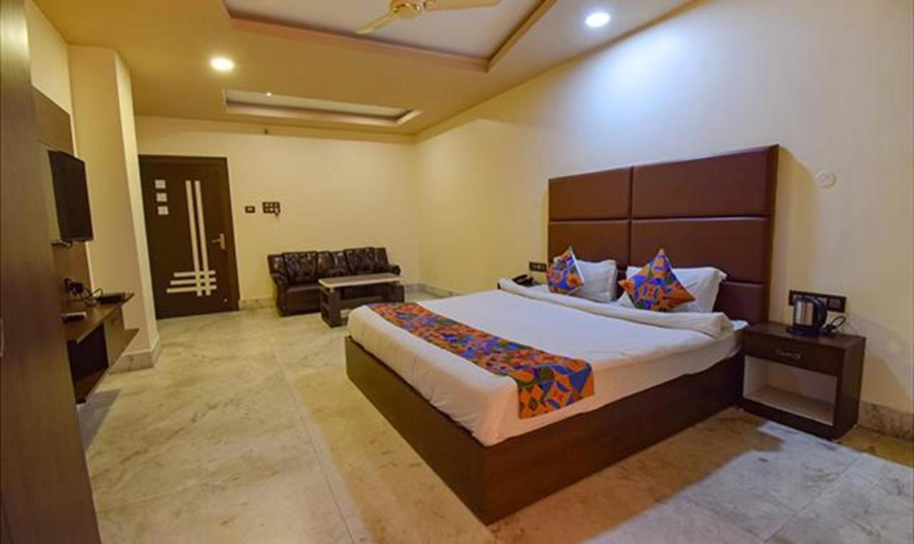Fabhotel Rr Suites גווהטי מראה חיצוני תמונה
