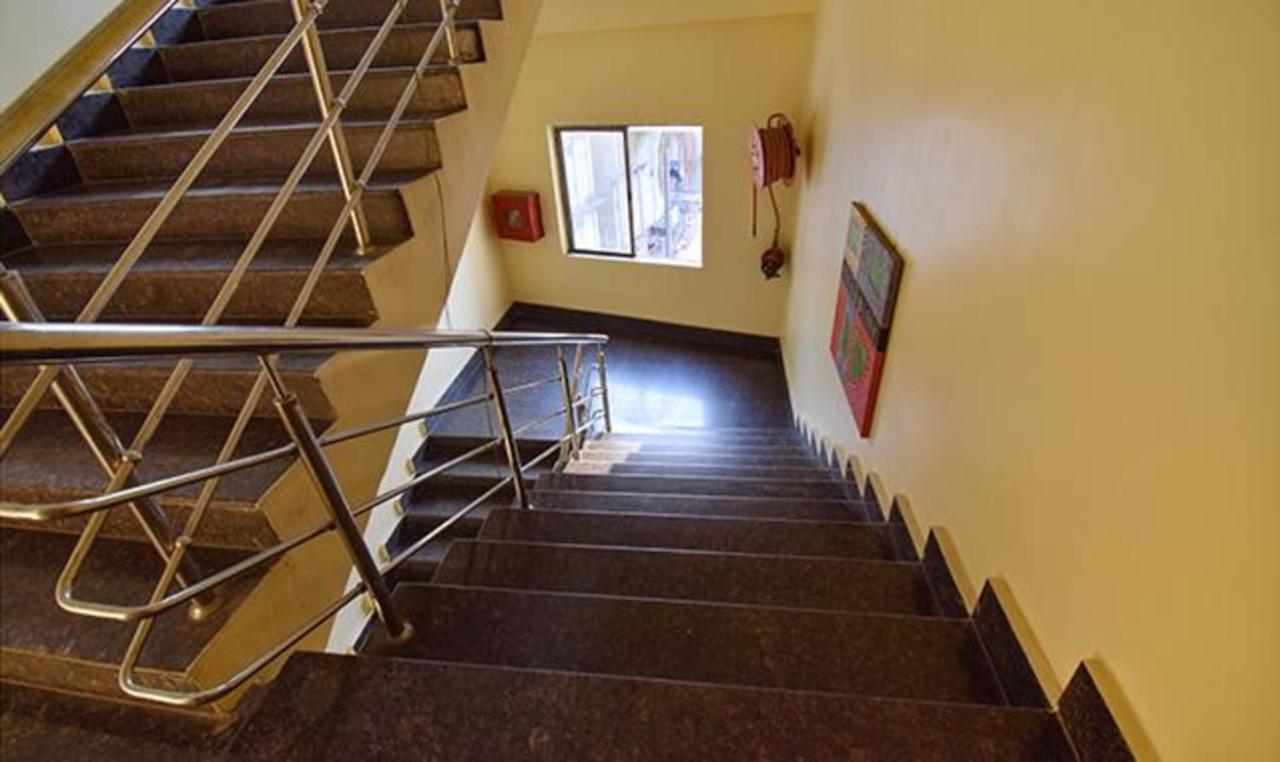 Fabhotel Rr Suites גווהטי מראה חיצוני תמונה