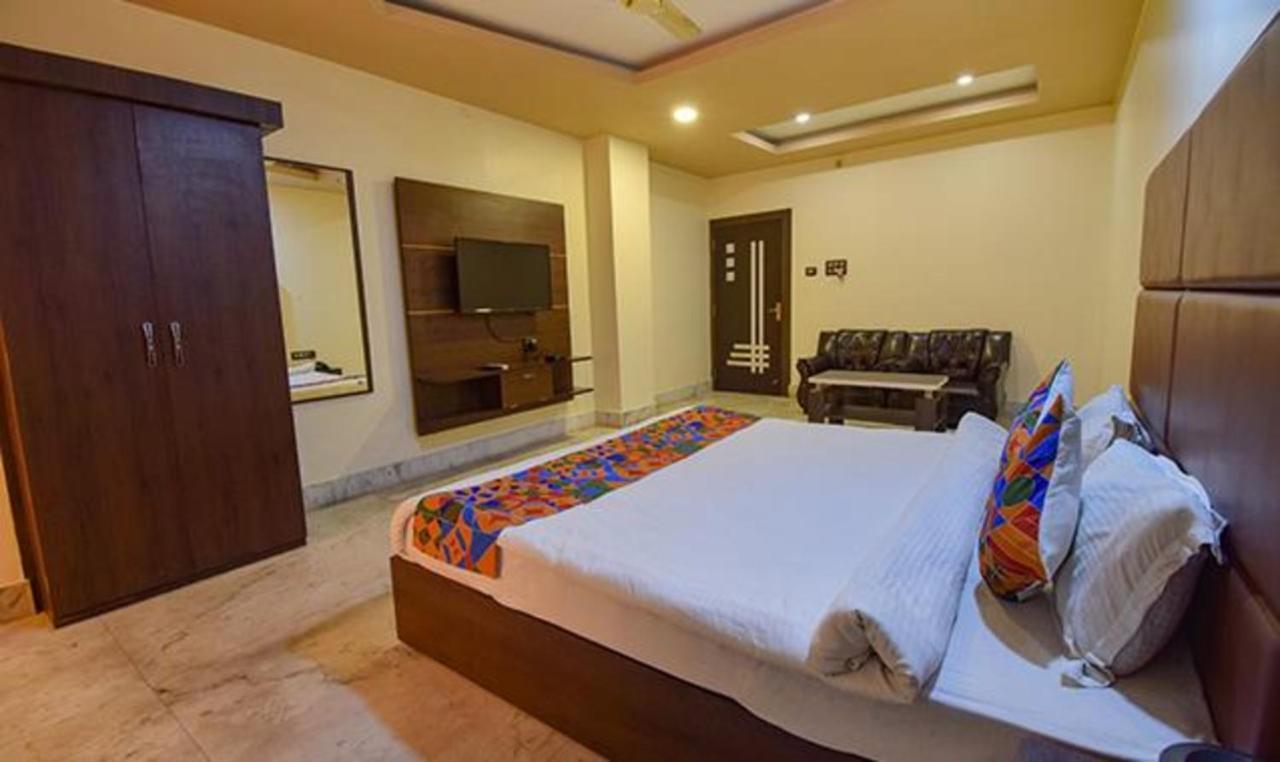 Fabhotel Rr Suites גווהטי מראה חיצוני תמונה